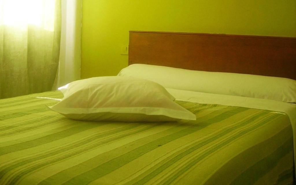 Rex Hotel Мобёж Номер фото